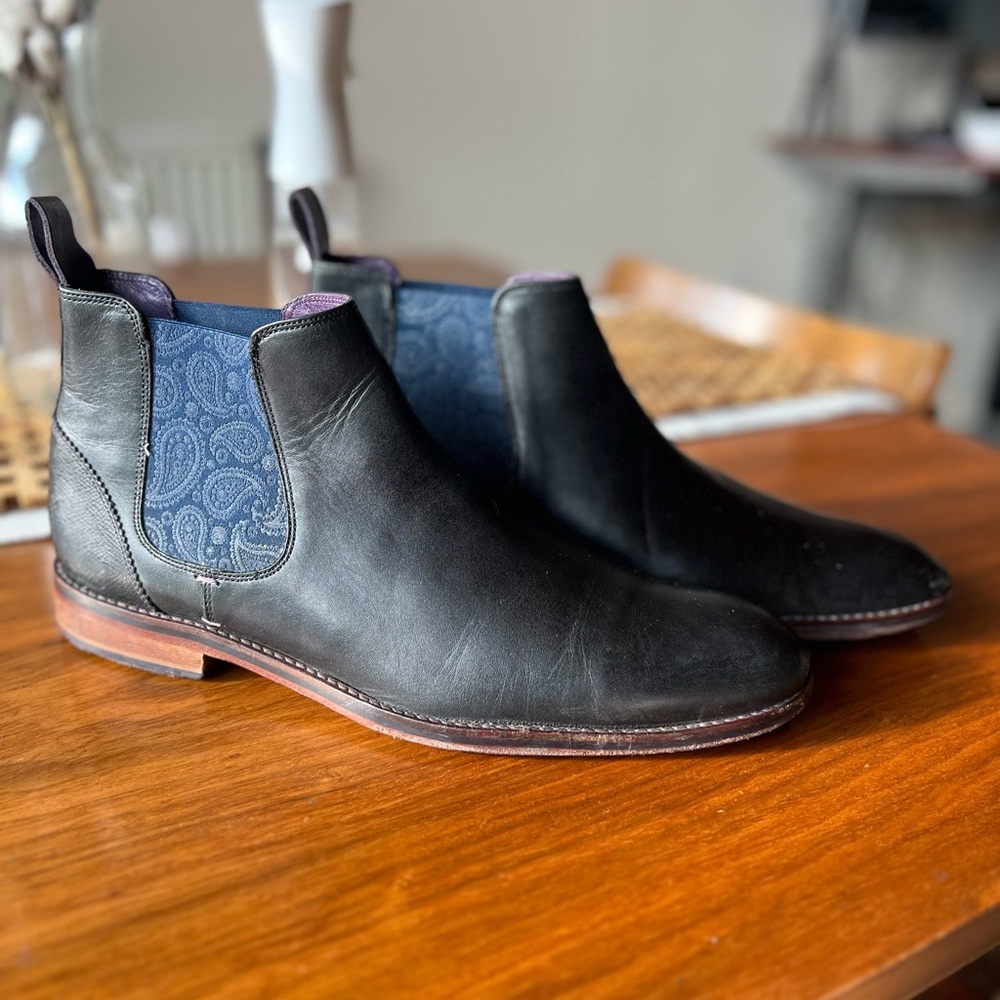 Ted Baker Camroon 4 Black Chelsea Boots Size 10.5